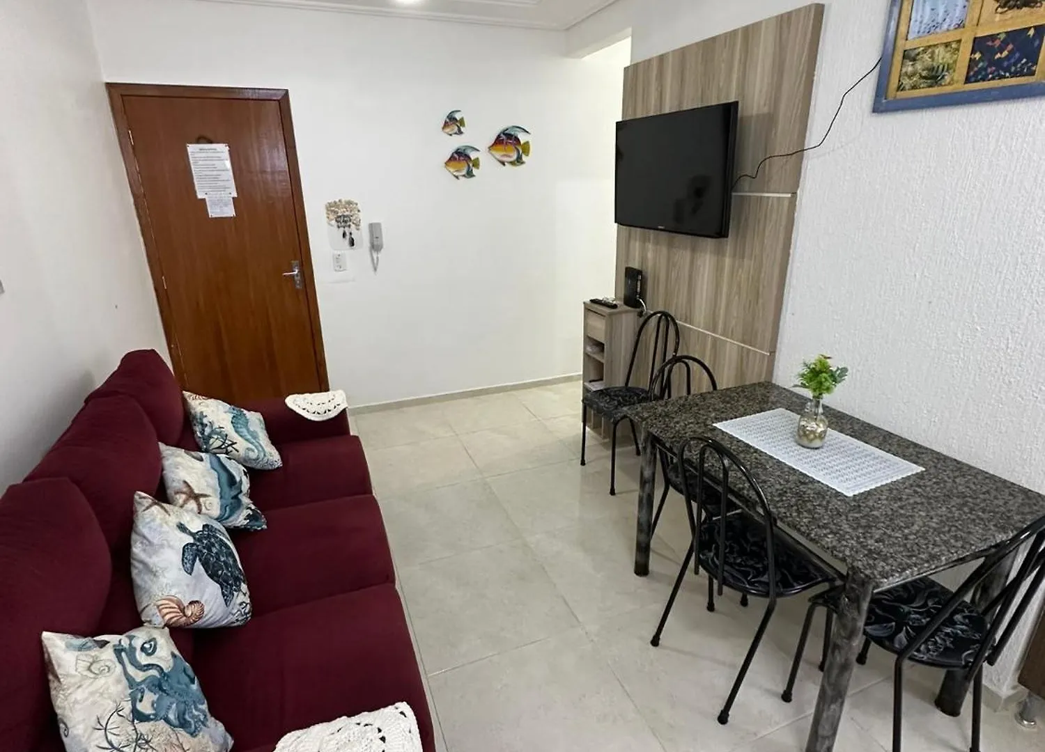 Apto 2D Suite 400M Praia - Wifi - Ar Cond E Garagem Florianopolis