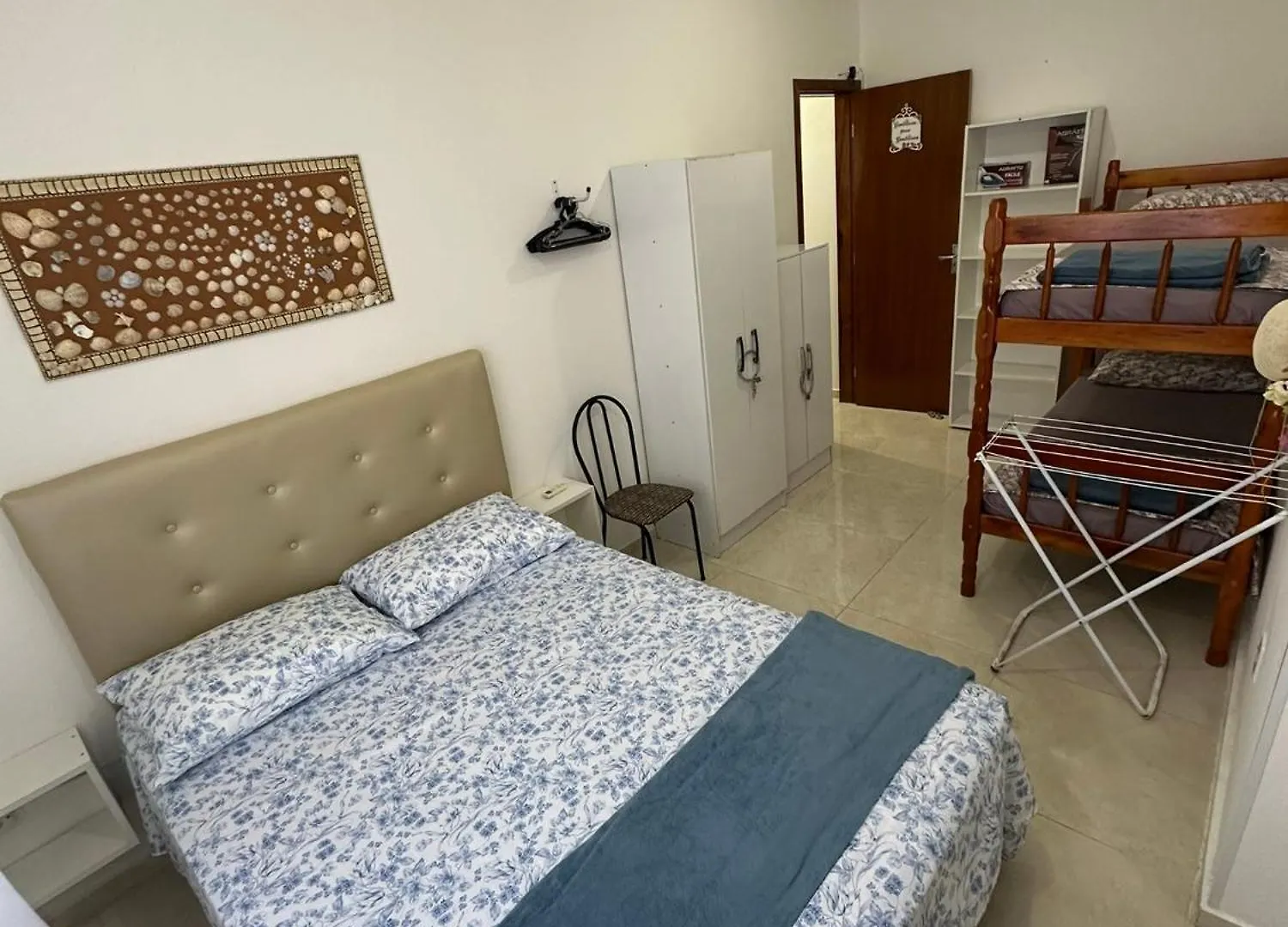 Apto 2D Suite 400M Praia - Wifi - Ar Cond E Garagem Florianopolis Apartment